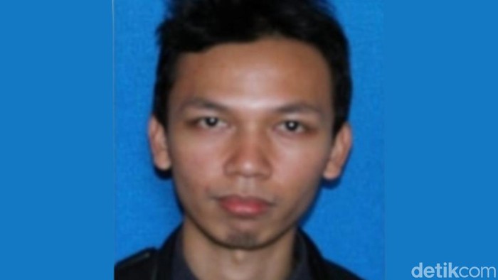 Read more about the article Wajah Agus Sujatno, Pelaku Bom B*nuh D1ri di Polsek Bandung